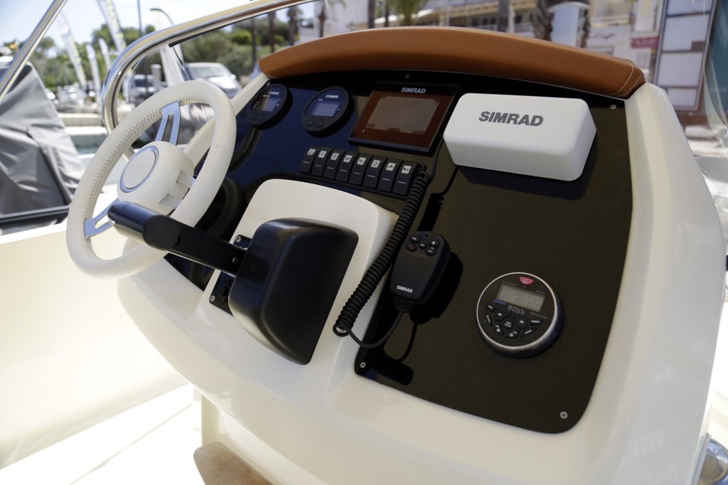 Invictus FX200 thumbnail 4