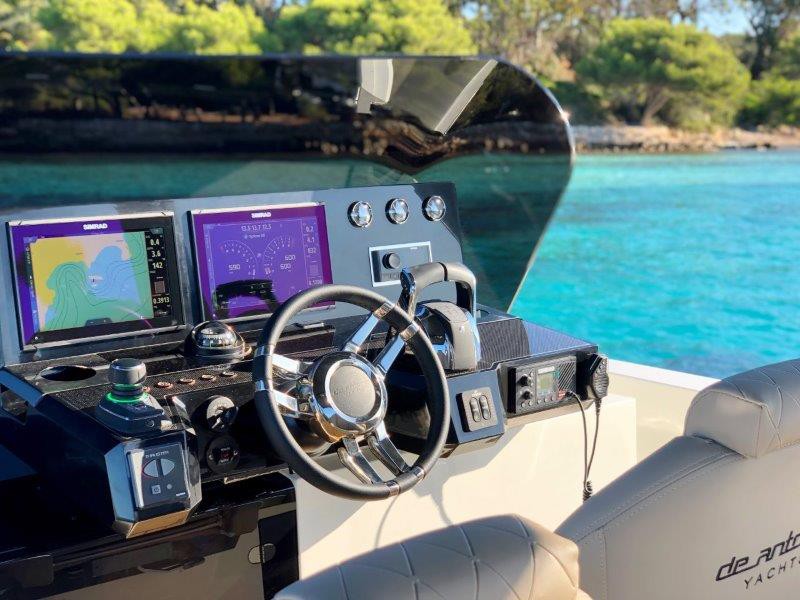 De Antonio Yachts D42 Open thumbnail 4