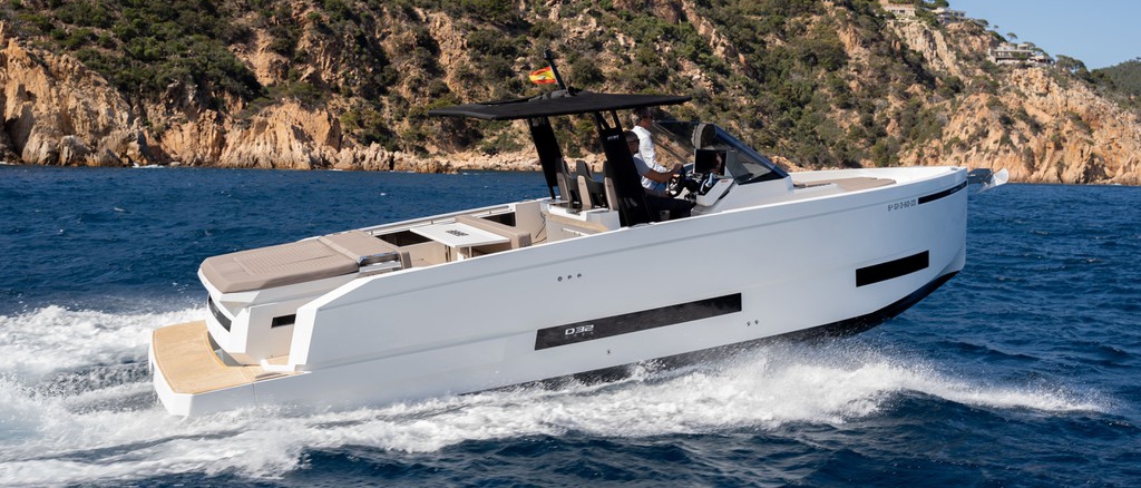 De Antonio Yachts D32 Open thumbnail 2