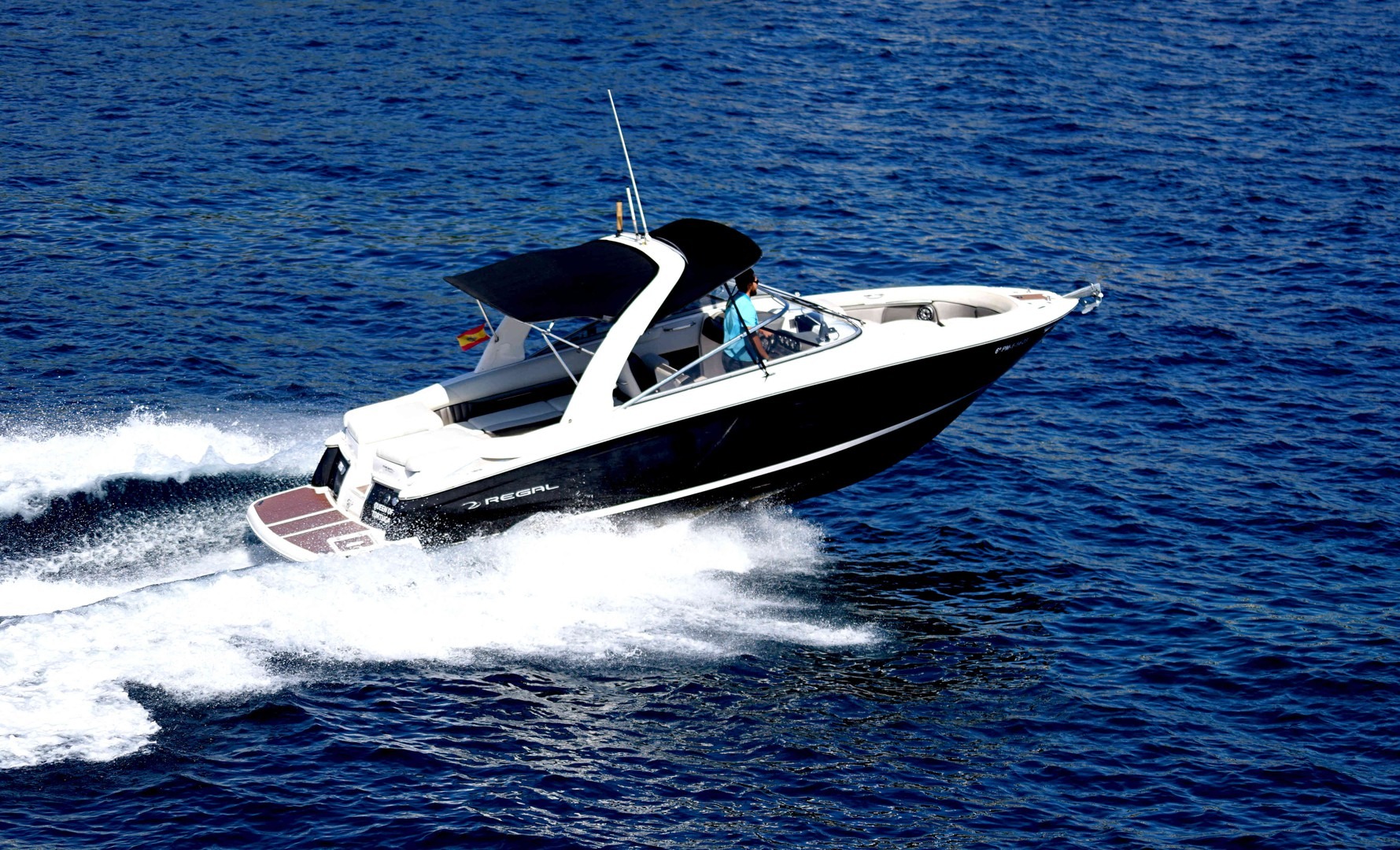 Regal 2700 thumbnail 5